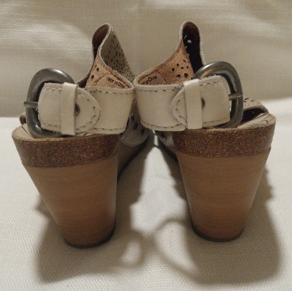Pikolinos Banissa Tan and Cream Perforated Wedge Sling-Back Sandal